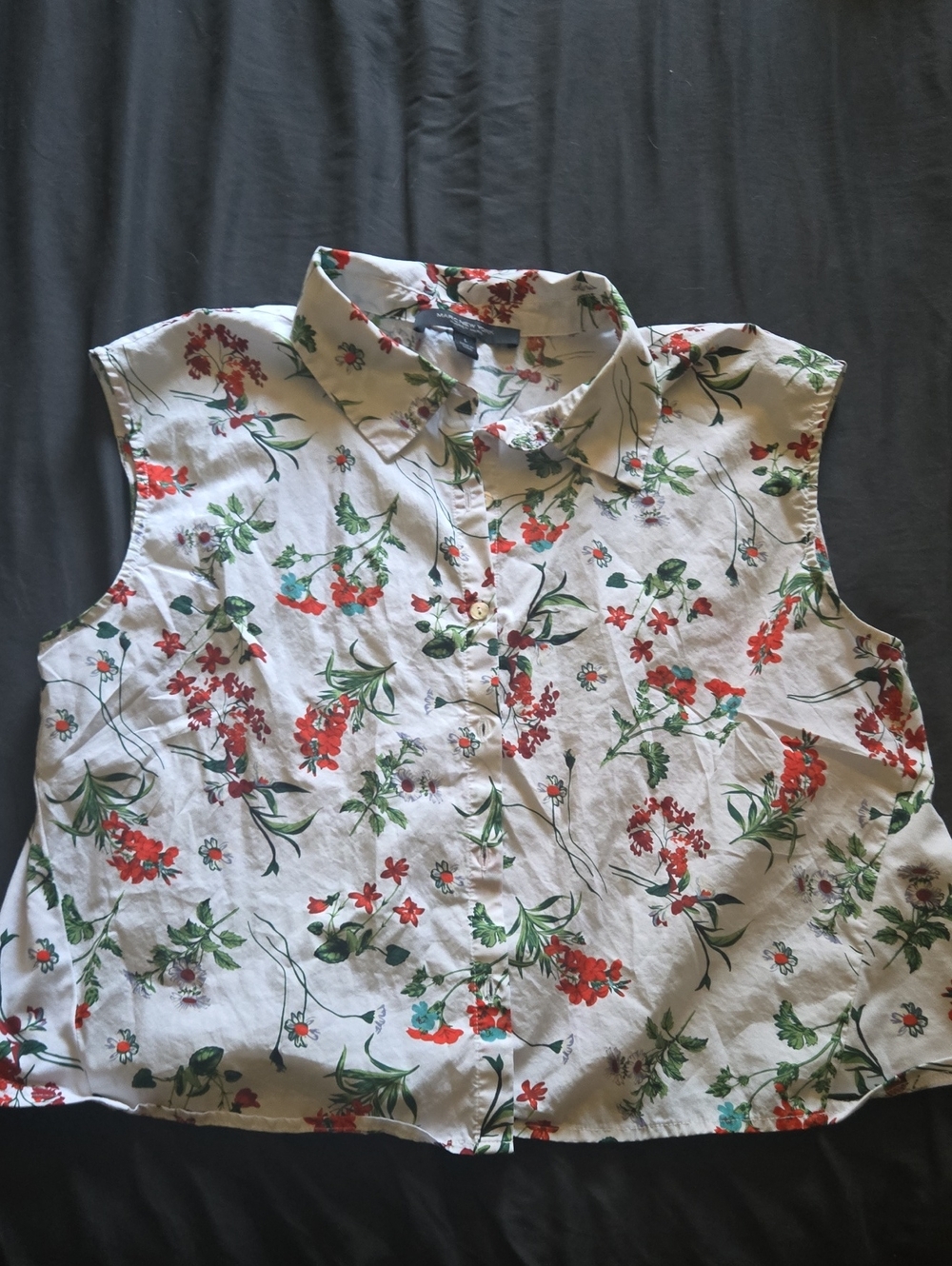 Marc New York White Sleeveless Floral Button-Down Blouse